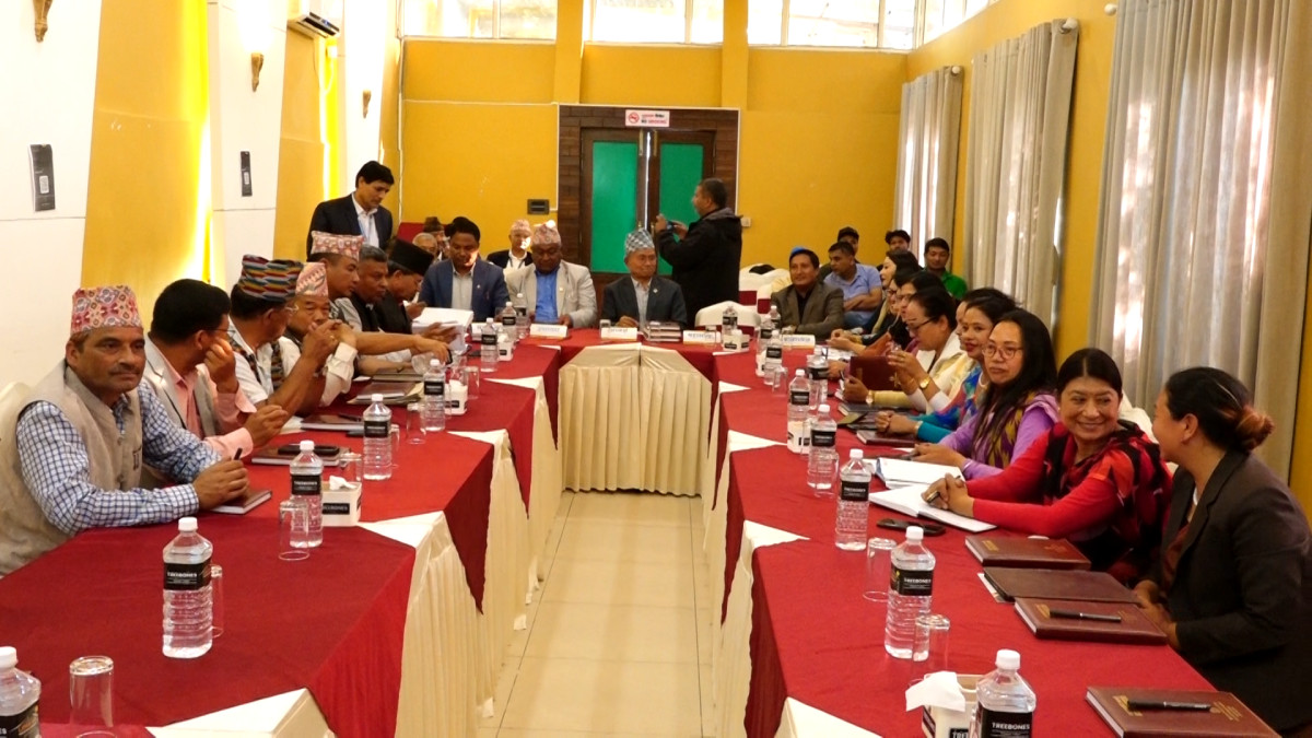 आइतबार विद्यालय बन्द गर्ने सरकारको निर्णयले स्थानीय तहको अधिकार कुण्ठित: मेयर्स फोरम