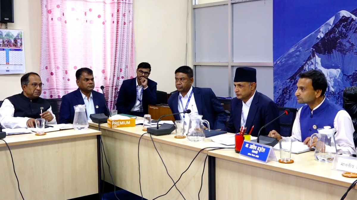 सडक सुरक्षा विधेयक चालु अधिवेशनमै पेस गर्न सरकारलाई निर्देशन