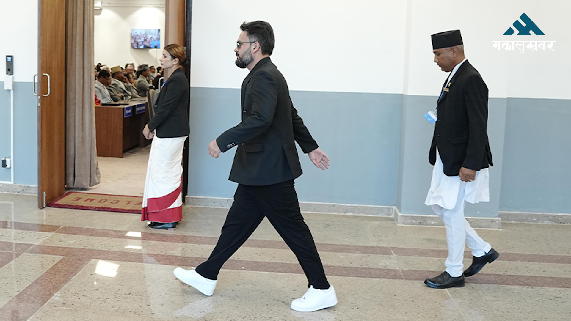 प्रधानमन्त्रीको ‘ड्रेसअप’माथि काँग्रेसको प्रश्न– कस्तो परम्परा बसाल्न खोज्दै हुनुहुन्छ ?