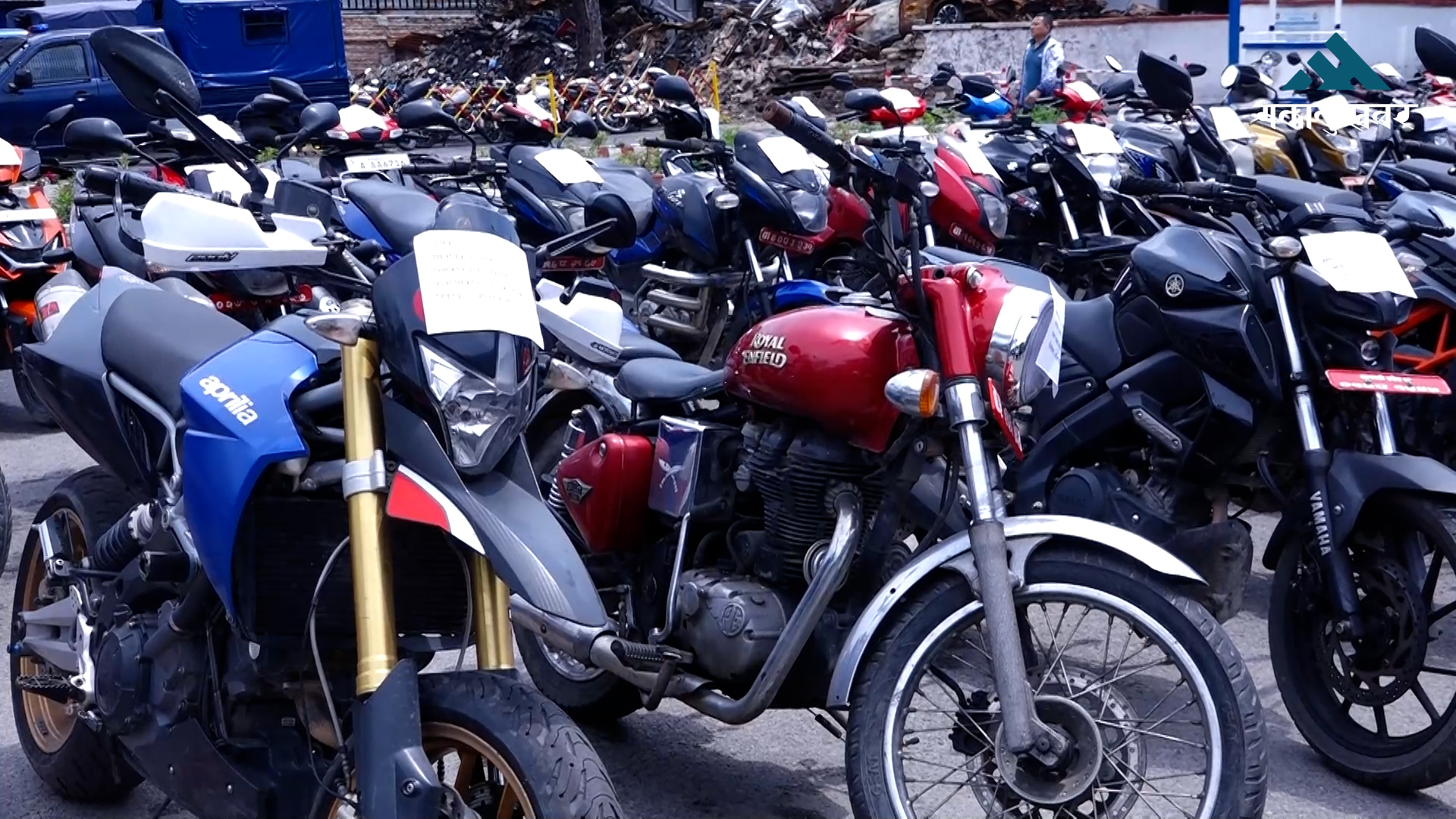 चोरी भएका ७३ मोटरसाइकल सवारी धनीलाई बुझाइयो