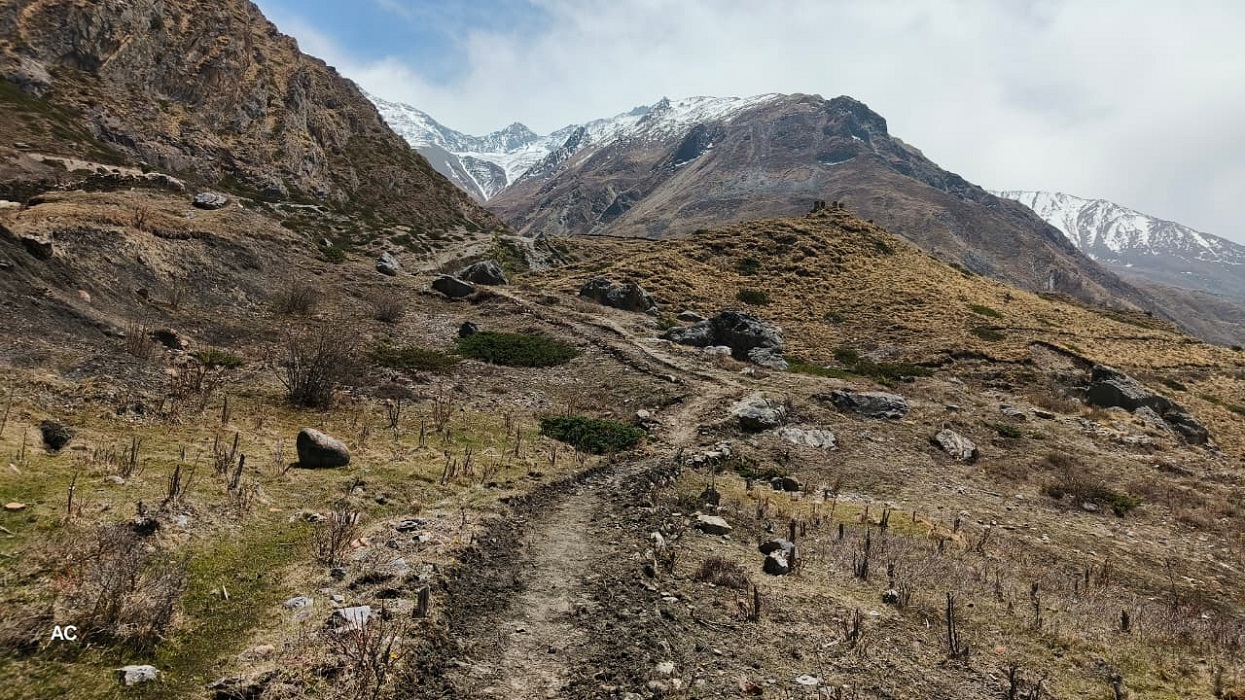 मुस्ताङका पर्यटकीय पदमार्ग स्तरोन्नति गरिँदै