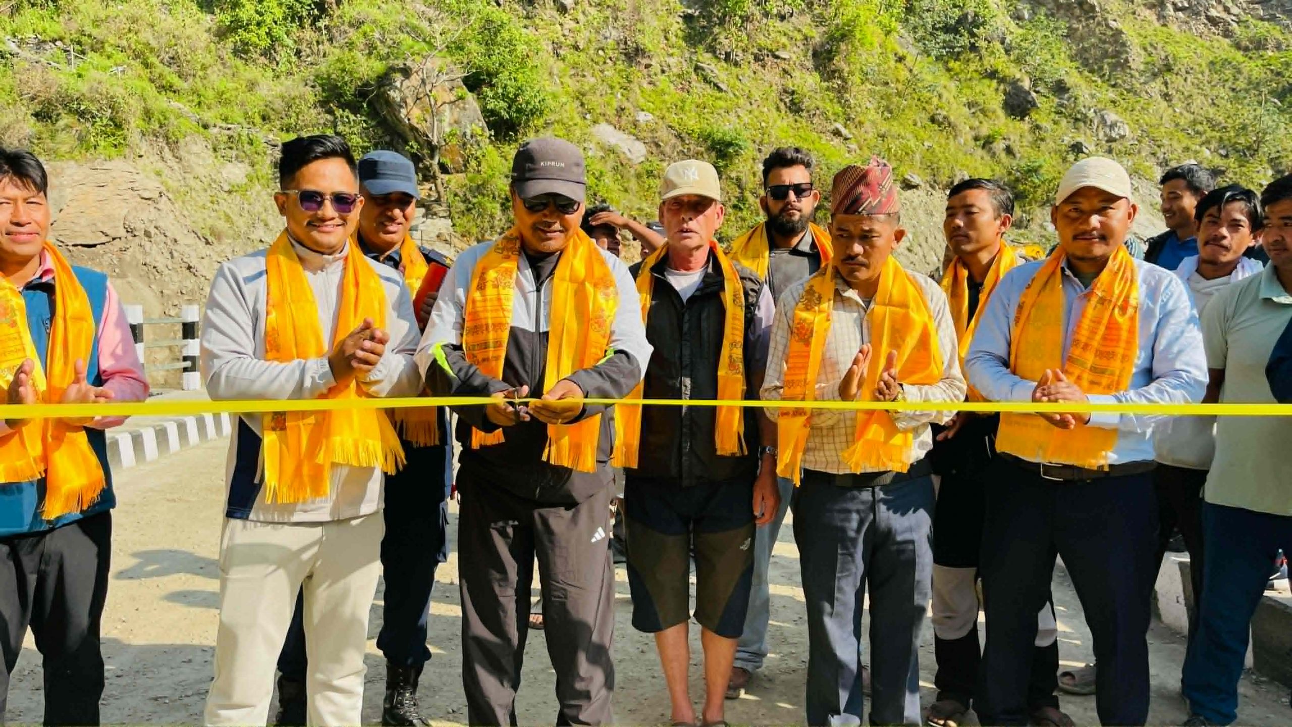 उत्तरी गोरखाको ‘लाइफलाइन’ सडकमा मोटरेबल पुल निर्माण सम्पन्न