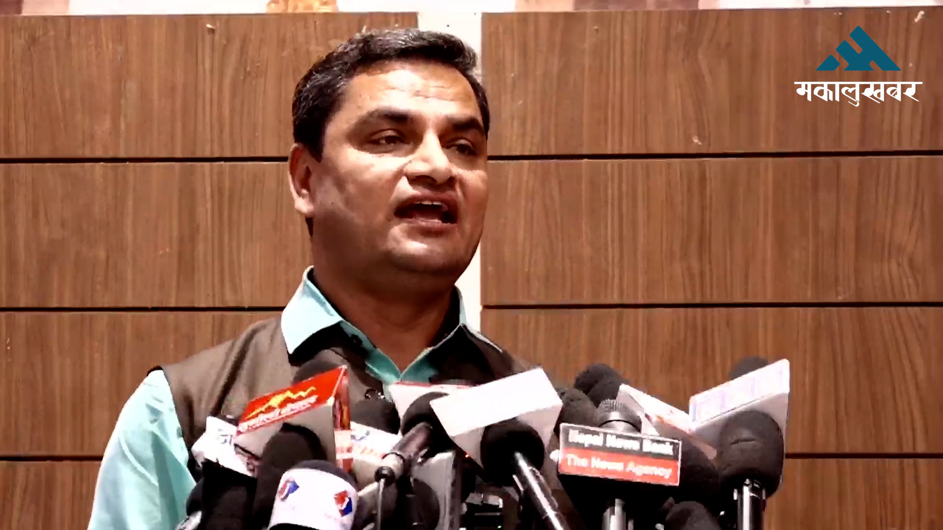 प्रधानमन्त्रीले जानीजानी संसदको उपेक्षा गर्नुभएको छः महामन्त्री पौडेल