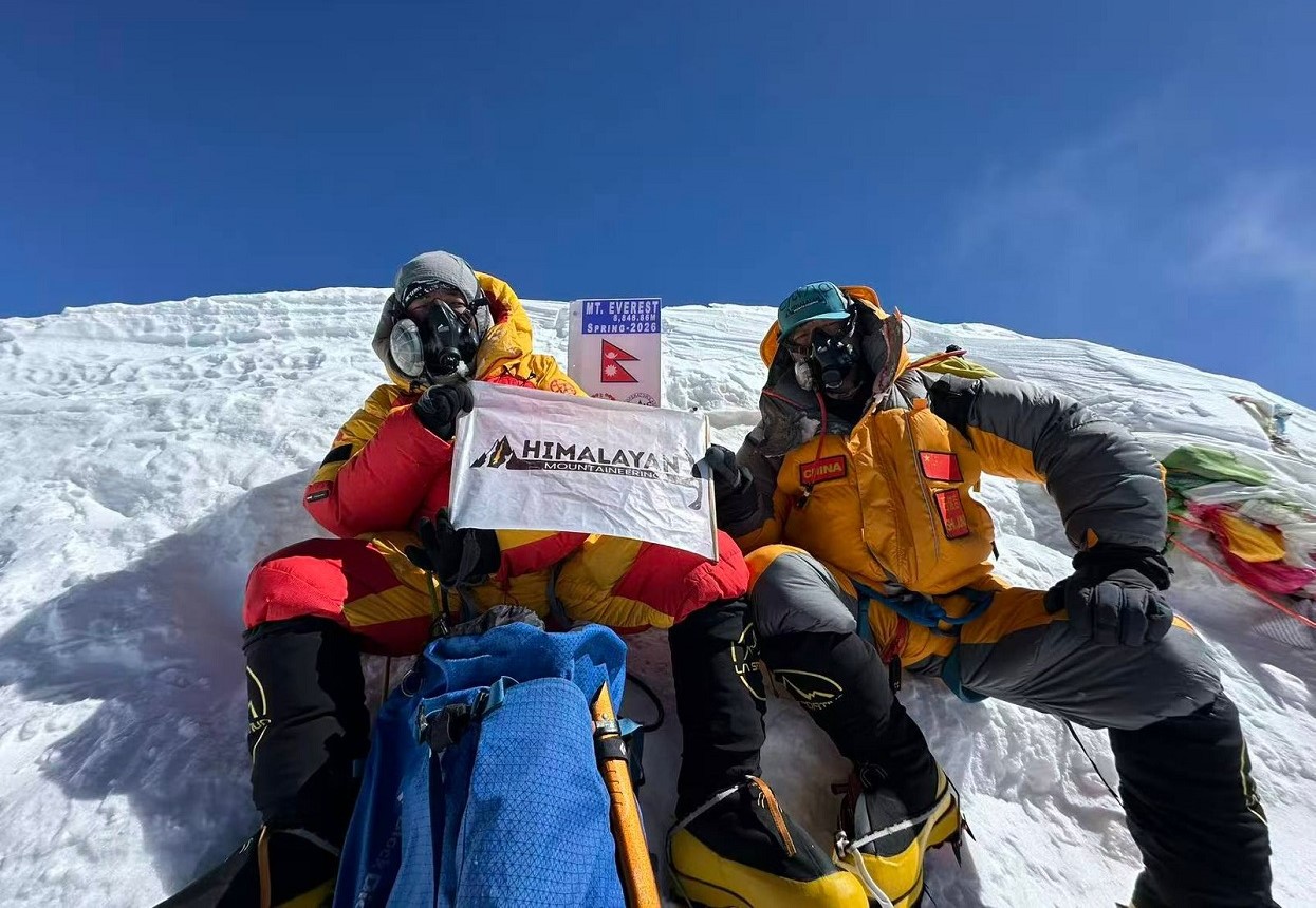 सगरमाथा र लोत्से आरोहण गर्ने पहिलो टोली बन्यो चिनियाँ आरोही सी जुन्जीको टोली