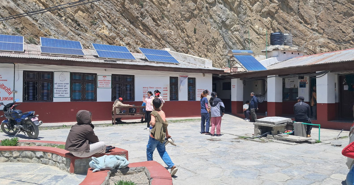 जोमसोम अस्पतालमा शल्यक्रियाद्वारा प्रसूति