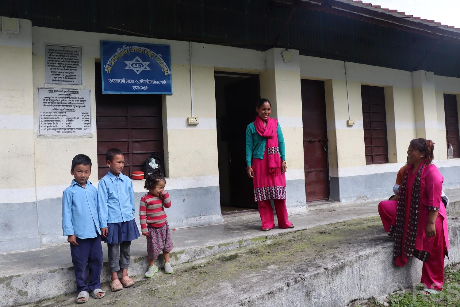 ‘जहाँ तीन विद्यार्थीका कारण विद्यालय छ’