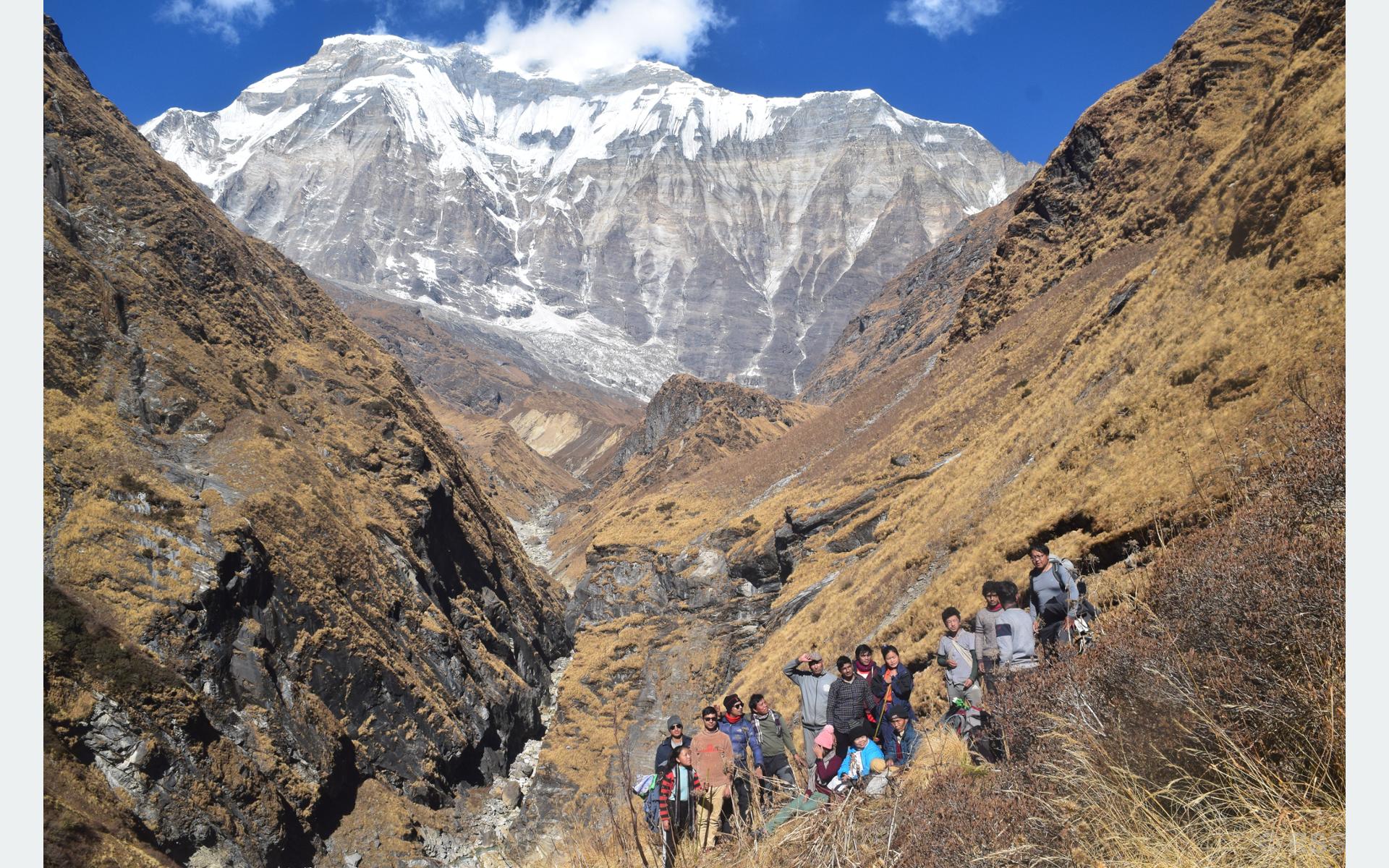 प्रकृति, संस्कृति र इतिहासको अनुपम सङ्गम म्याग्दीको रघुगङ्गा गाउँ