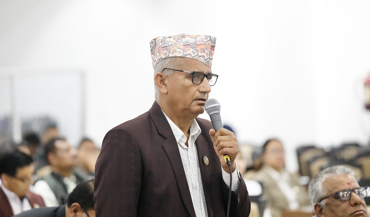 अर्थमन्त्रीले राजस्व हिनामिना गरे, तत्काल समिति गठन गरी छानबिन गरियोस्: गुरुप्रसाद बराल