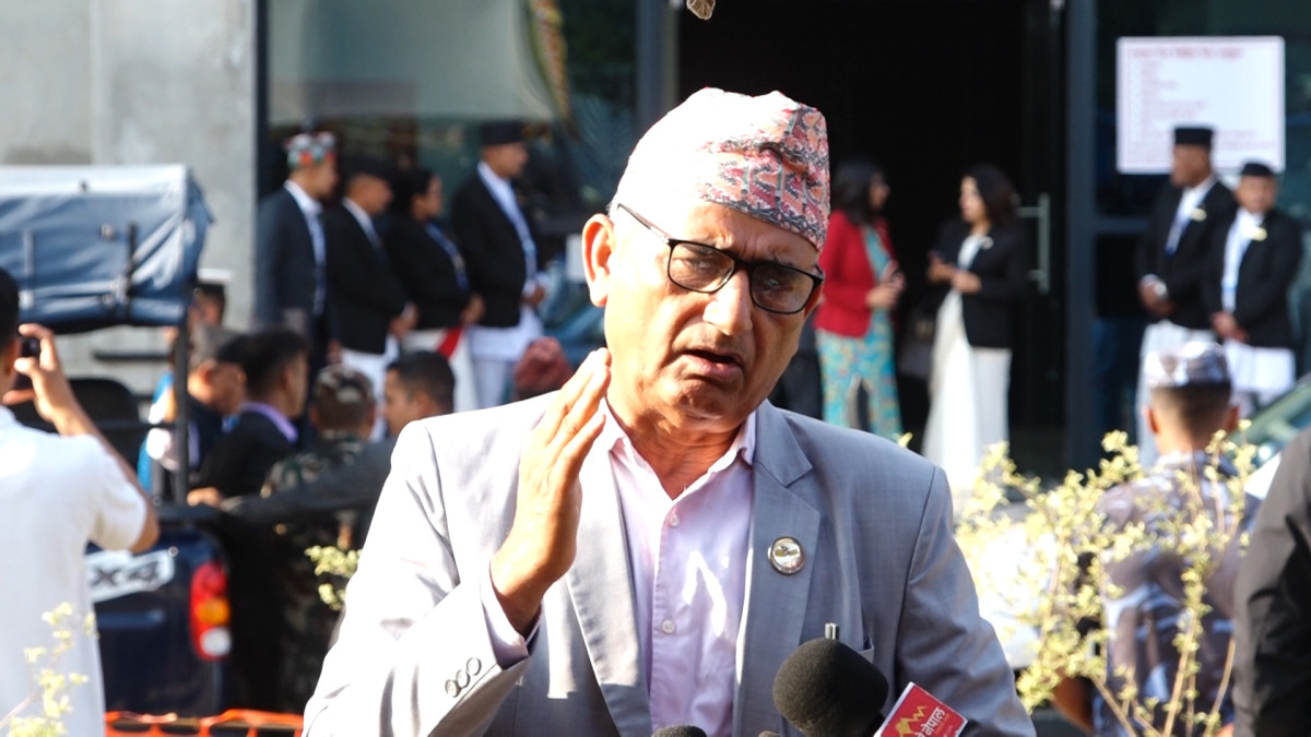 प्रधानमन्त्रीको अभिव्यक्तिप्रति एमाले सांसद बरालको आपत्ति- तथ्य पेस गर्न वा माफी माग्न माग