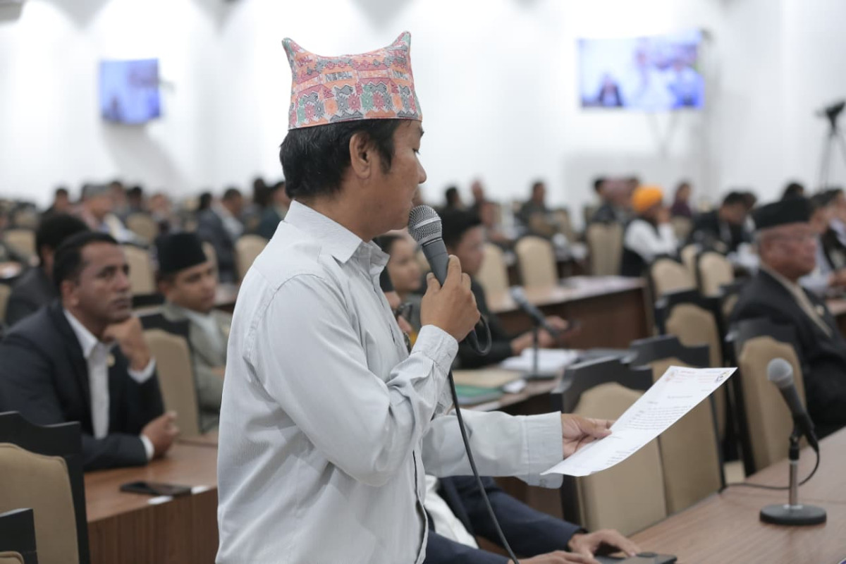 प्रधानमन्त्रीको विवादास्पद अभिव्यक्ति संसदको रेकर्डबाट हटाउन अध्यक्ष राईको प्रस्ताव