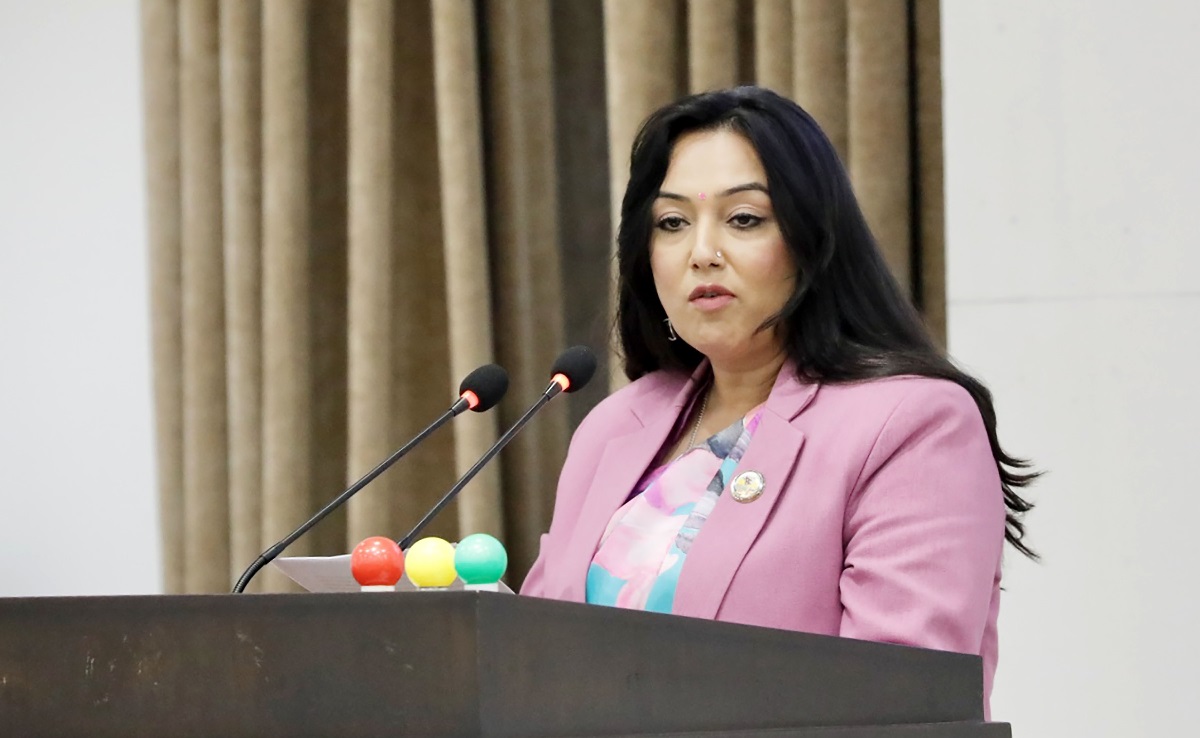 खुश्वु ओलीको आरोप- सरकारले स्वार्थ समूहको प्रभाव बढ्ने गरी कर नीति ल्यायो