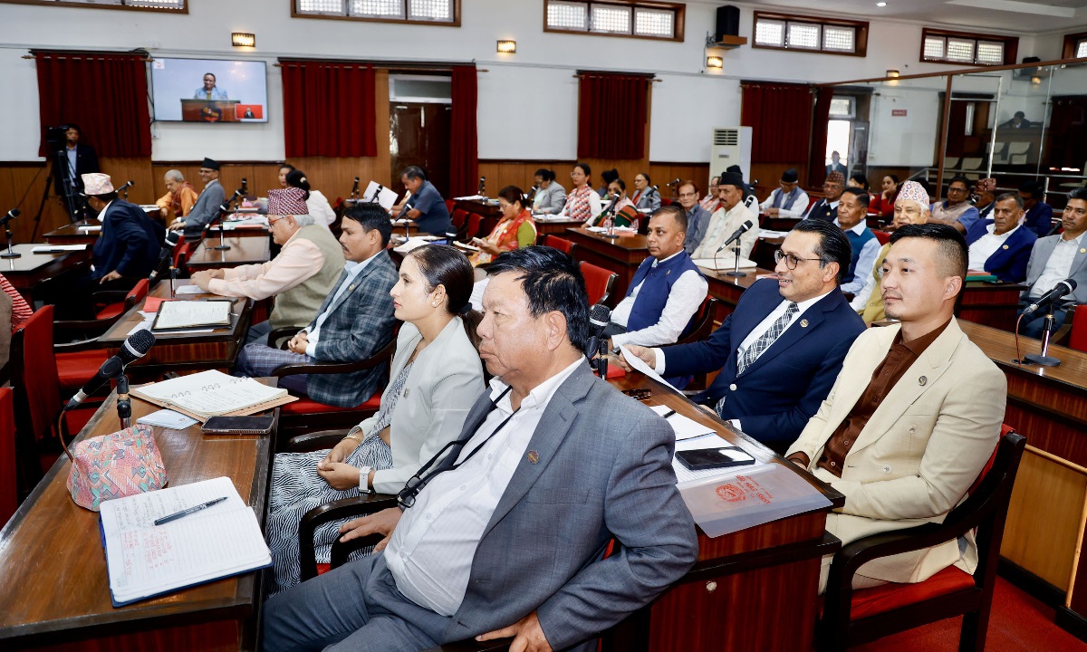 राष्ट्रियसभा: विस्थापित सुकुम्बासीलाई खान, बस्न र औषधापचारको व्यवस्था गर्न माग