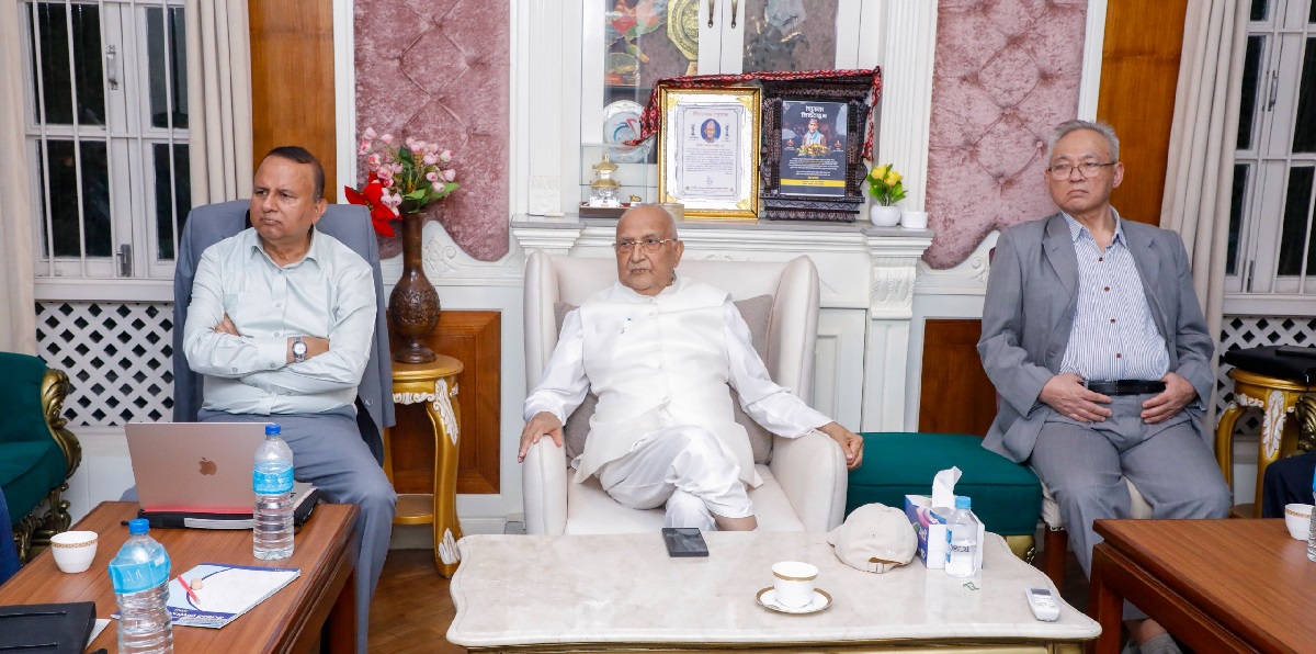 एमाले उपाध्यक्ष पौडेलको गिरफ्तारीपछि रणनीति तय गर्न सचिवालय बैठक सुरु (तस्बिरहरू)