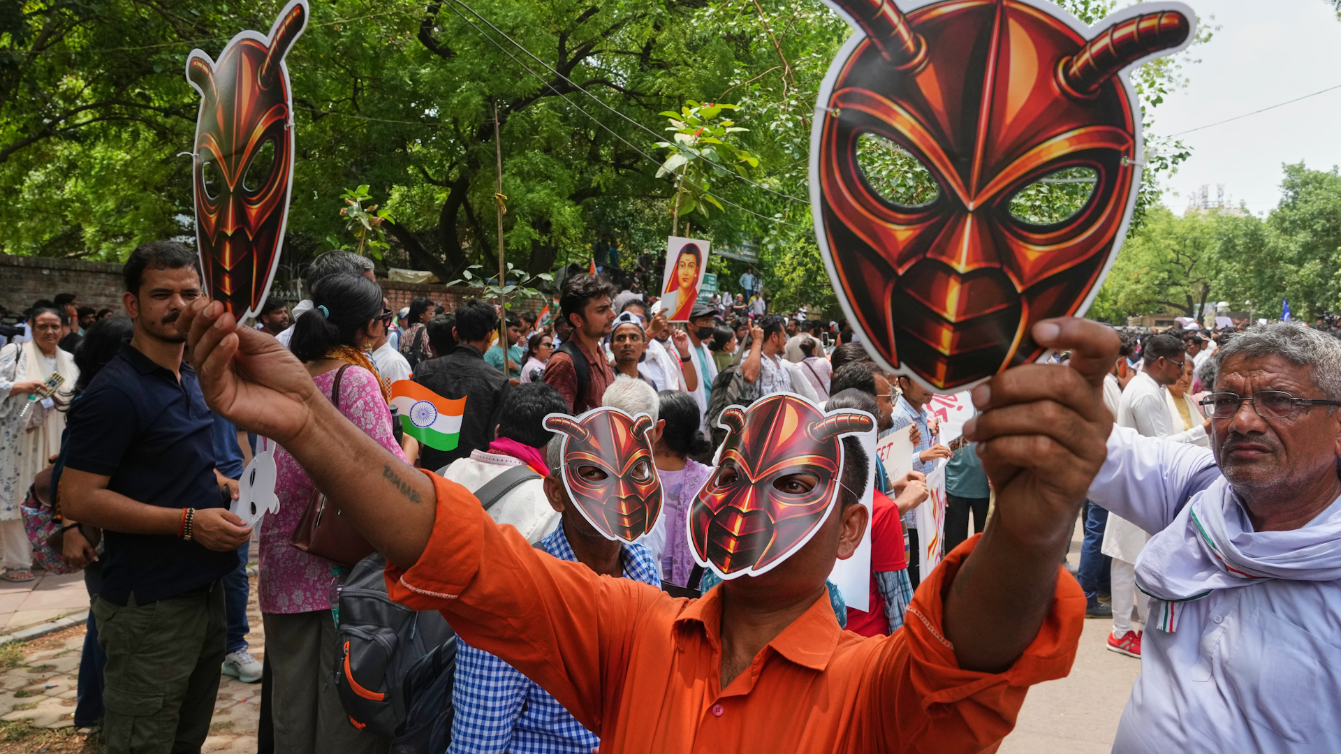 युवा आन्दोलन विस्तार गर्दै कक्रोच जनता पार्टी