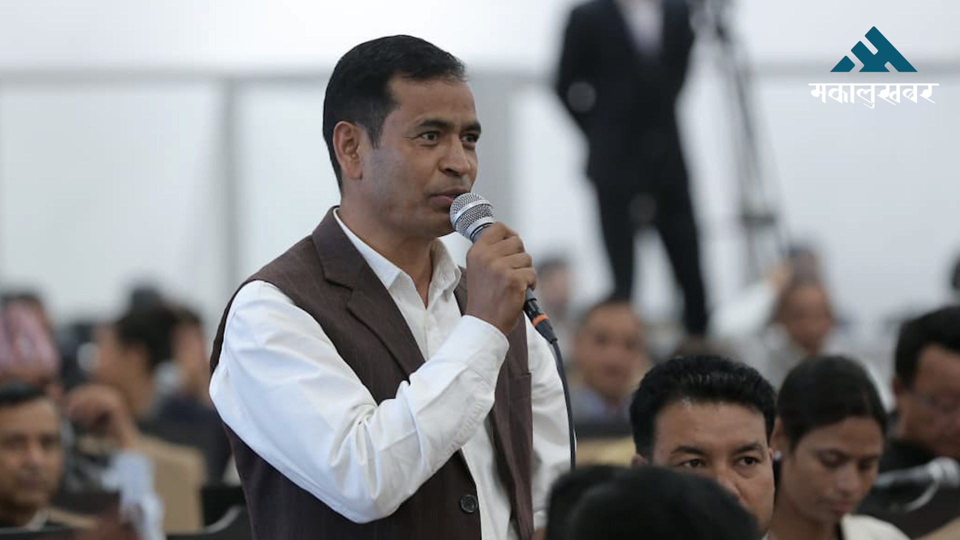 सभामुखले संसदलाई पेलेर लैजाने नीतिले सही गन्तव्यमा पुग्न सकिँदैनः सांसद शाही