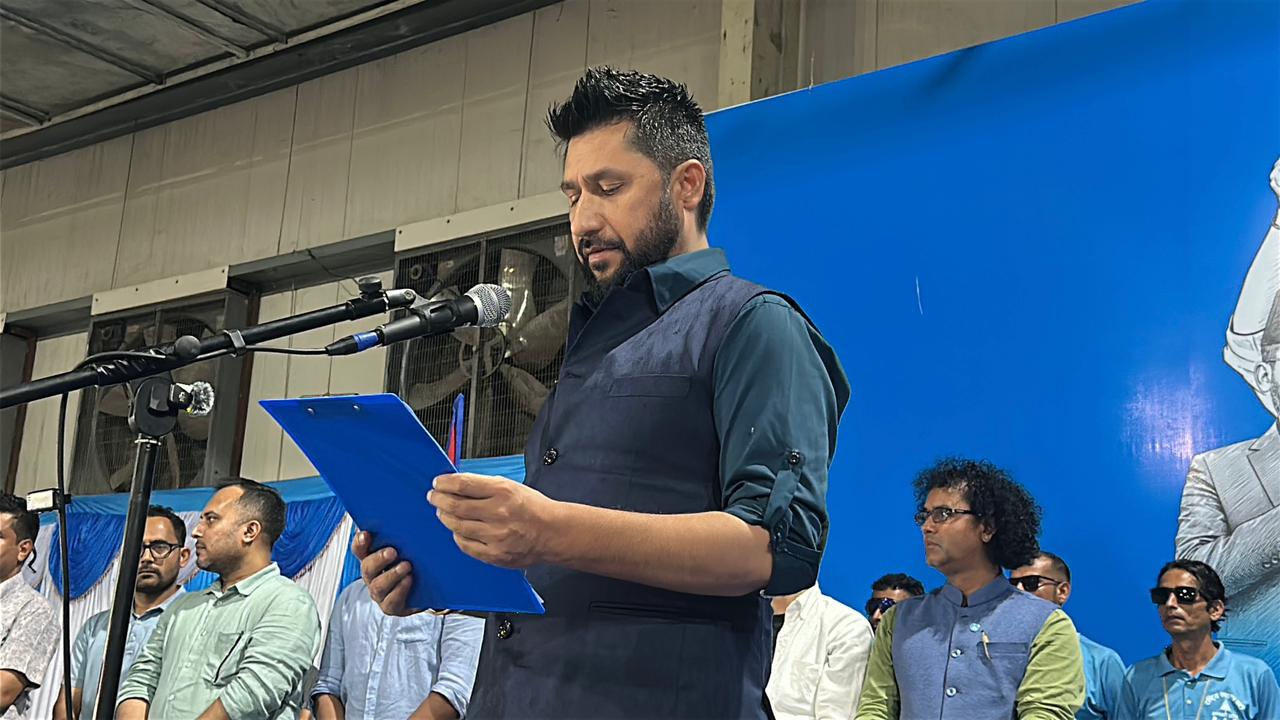 रास्वपा सभापति रवि लामिछानेले लिए शपथ (तस्वीरहरु)