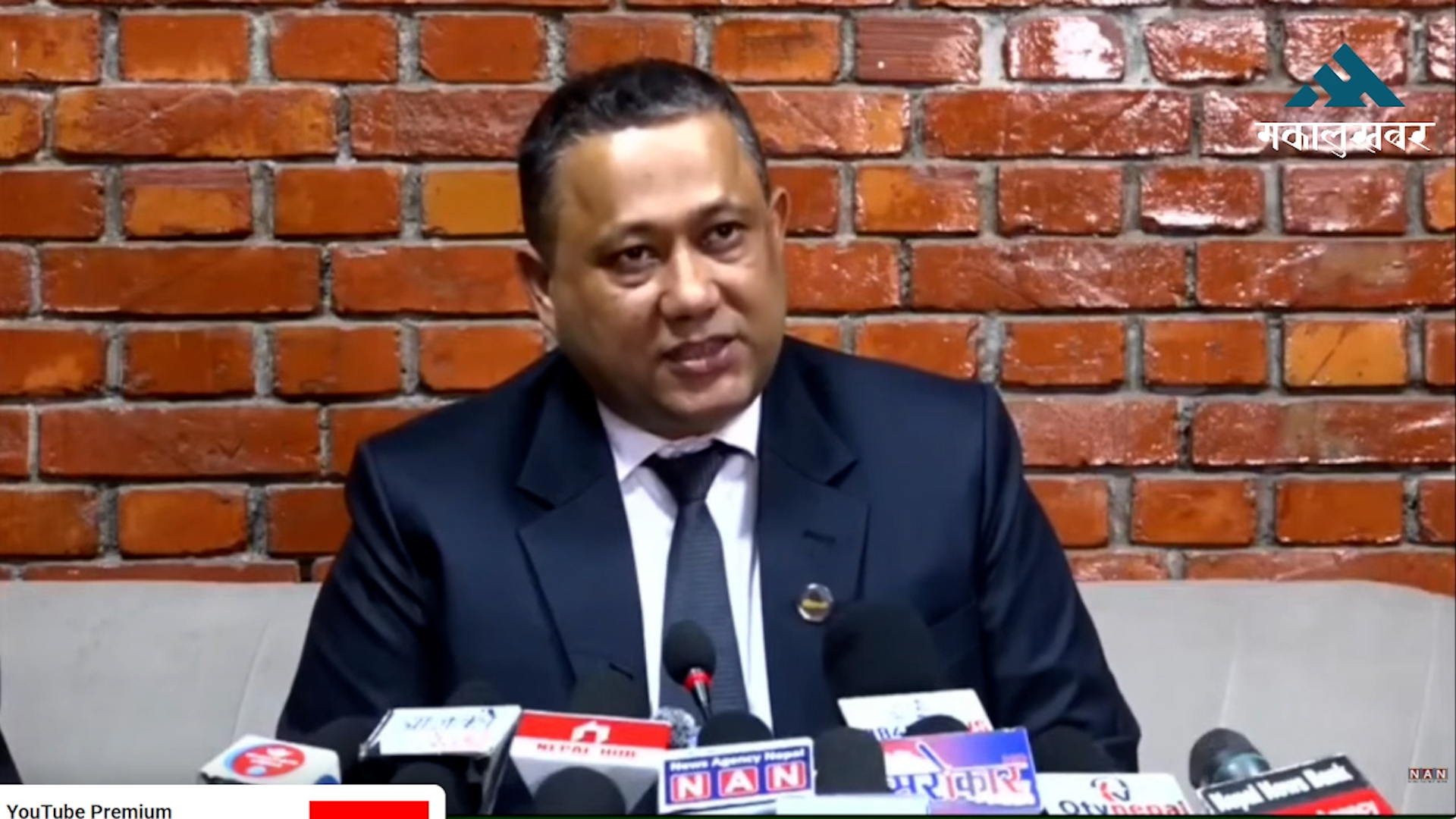 भारत भ्रमण सकेर स्वदेश फर्किए परराष्ट्रमन्त्री शिशिर खनाल