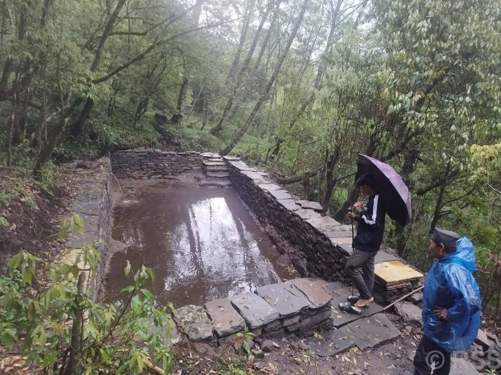 म्याग्दीका वनमा ‘रिचार्ज’ पोखरी