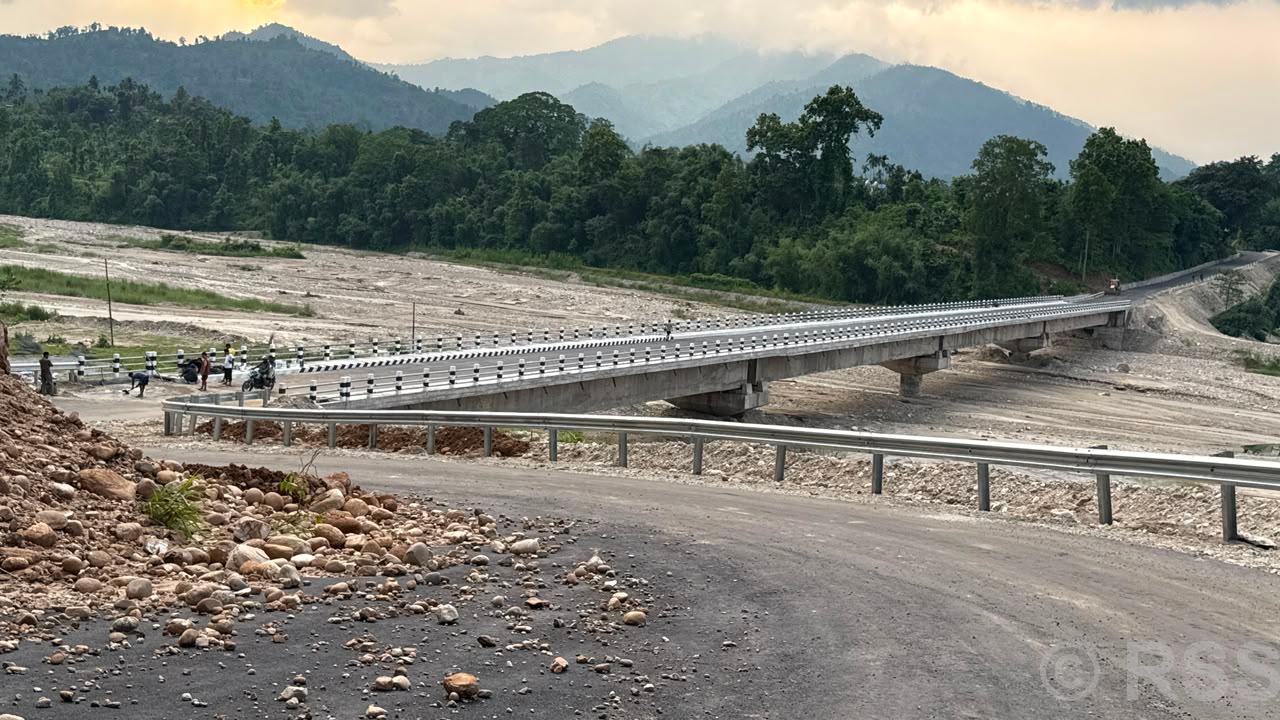 निर्धारित समयअगावै रिखुवा खोलामा पक्की पुल निर्माण