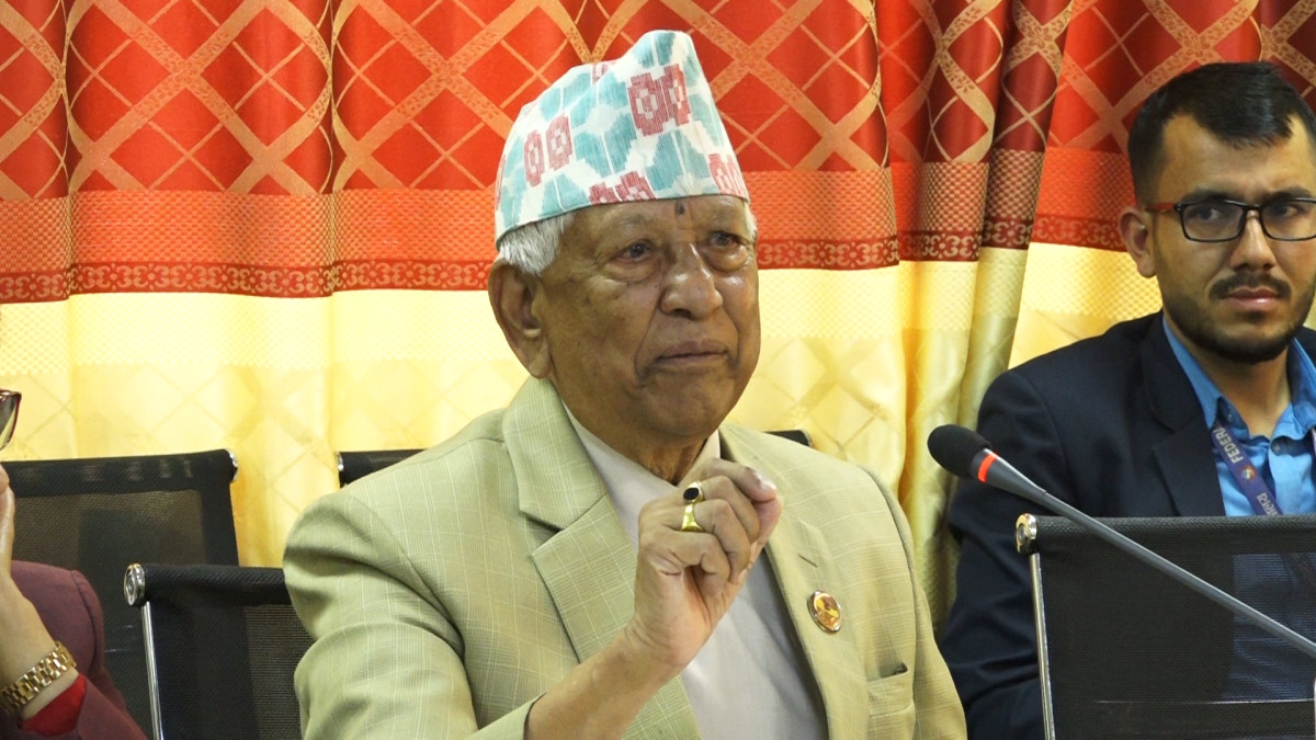 संवैधानिक संस्थाहरूलाई कार्यपालिकाको लाचार छायाँ मात्रै बनाइयो: सांसद केसी