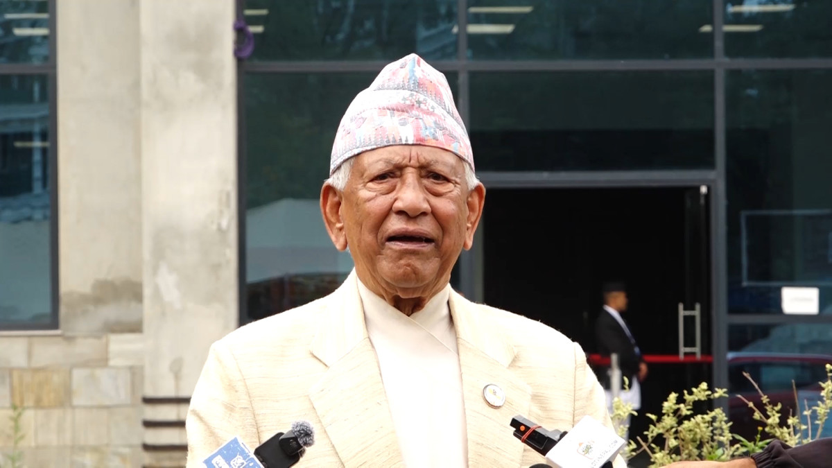 सरकारका १०० दिन उत्साहजनक छैनन्, लोकतान्त्रिक विधि र प्रक्रिया मिचियो: सांसद केसी