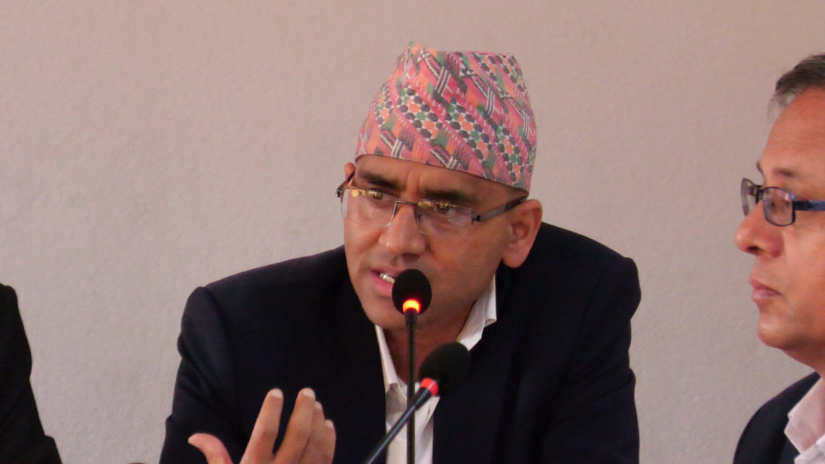१० कित्ते शेयर नीति पुनरावलोकन गर्ने बेला भयो: सह-सचिव आचार्य