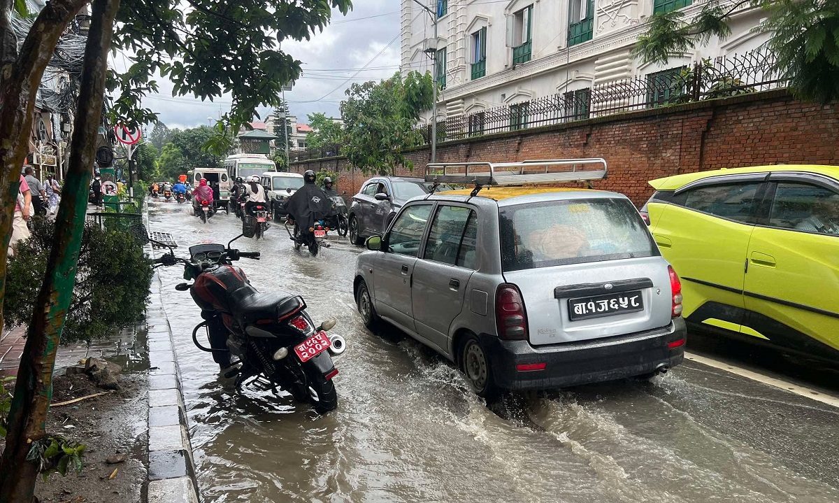 उपत्यका डुबानः मुख्य निकास साँघुरिँदा बढ्दो सास्ती
