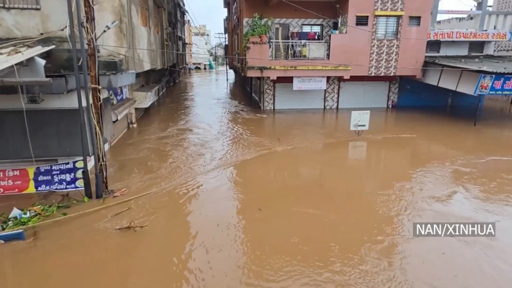 भारतमा मनसुनी वर्षाको प्रकोपः बाढी र डुबानका कारण जनजीवन प्रभावित, आसाममा ४१ जनाको मृत्यु