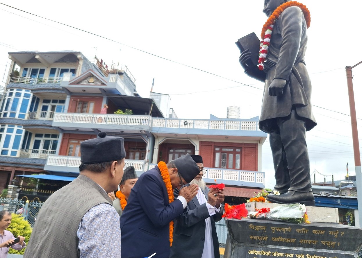 नेपाली भाषालाई लोकप्रिय र साझा बनाउन भानुभक्तको महत्त्वपूर्ण योगदान छः डिल्लीराज भट्ट
