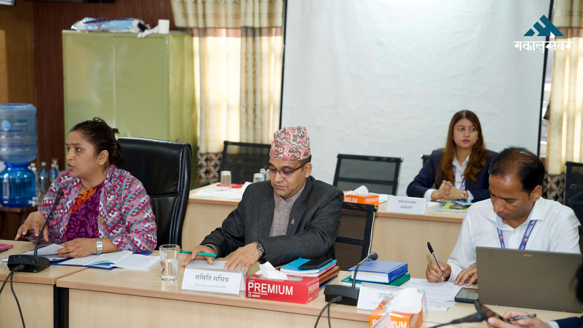 सुकुम्बासी व्यवस्थापन र संक्रमणकालीन न्याय टुंग्याउन सांसदहरूको सरकारलाई दबाब