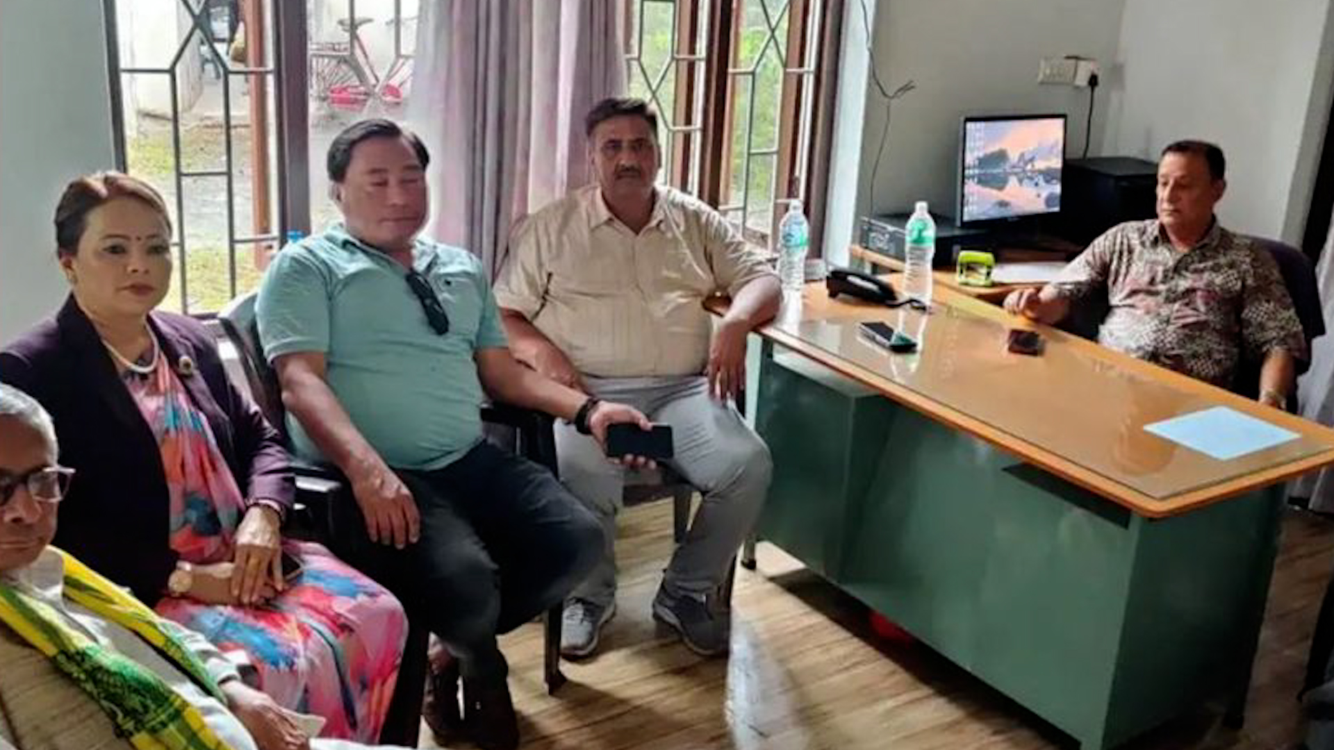कोशीमा कांग्रेसको रणनीतिक बैठक, मन्त्री फिर्ता बोलाउने तयारी