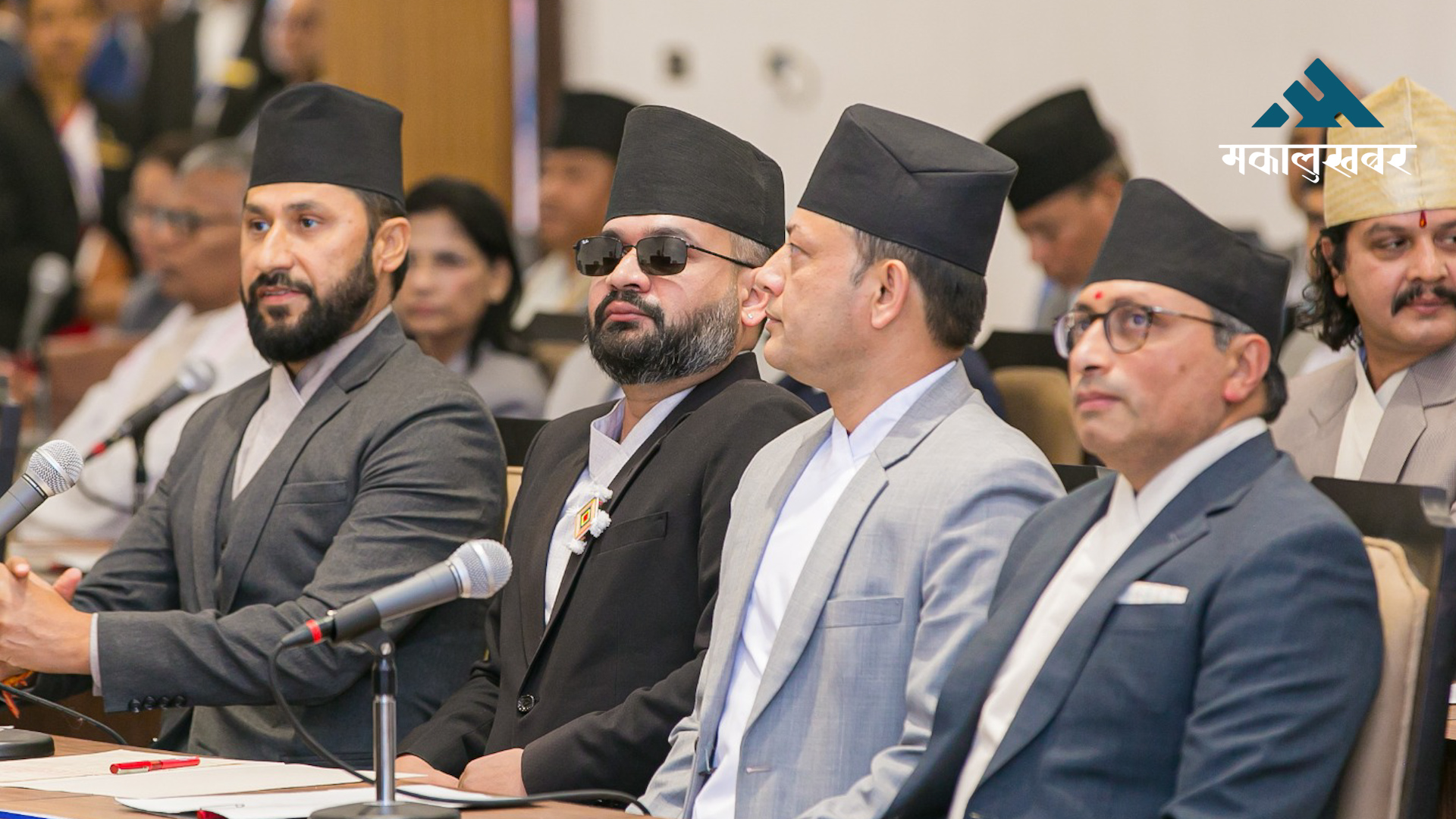 रास्वपाको दोहोरो नीति: कर्मचारी हटाएर सांसदलाई स्वकीय सचिव, तलब भत्ता पनि बढाइने !