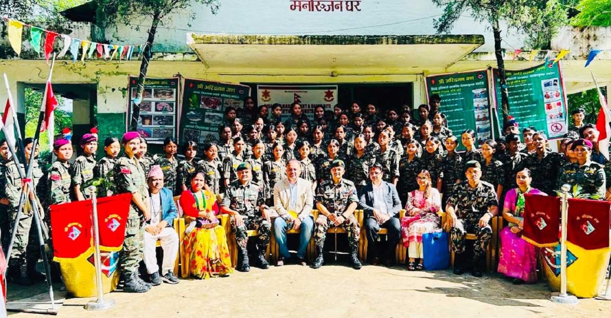 झापाका विद्यार्थीलाई विपद् व्यवस्थापन तथा सर्पदंश रोकथाम तालिम