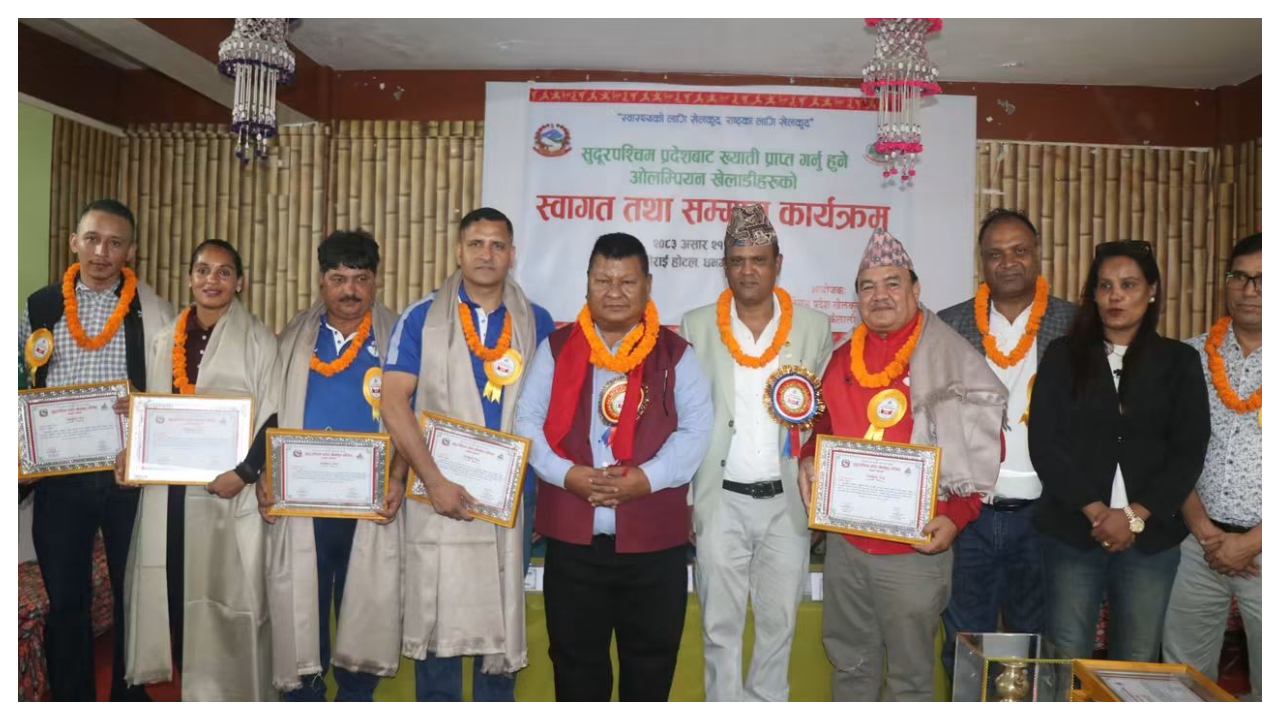 दश ओलम्पियन खेलाडी सम्मानित