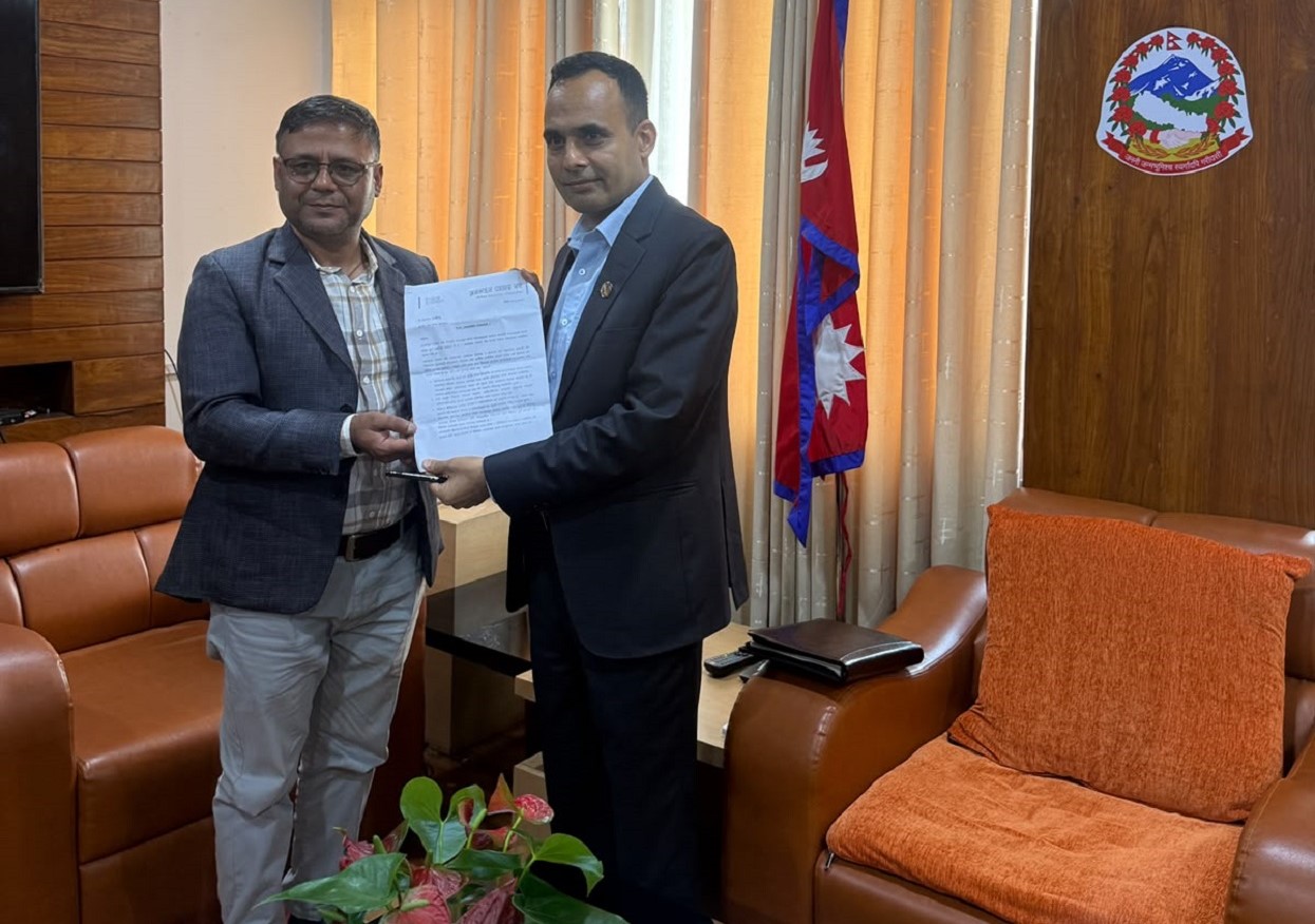 पत्रकारिता र सञ्चार क्षेत्रलाई बलियो बनाउन सरोकारवालाको सुझाव आवश्यक छ : सञ्चारमन्त्री तिमिल्सिना