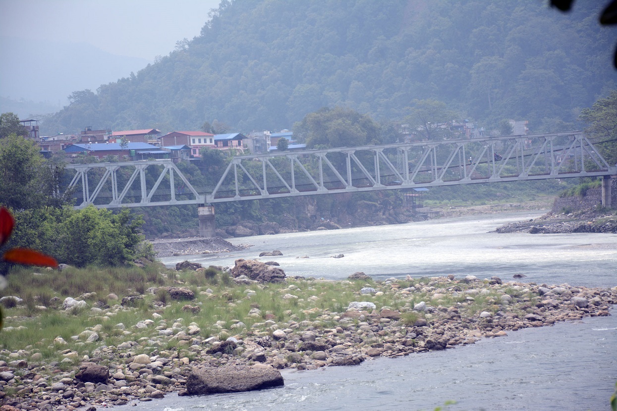 तनहुँका दुई पालिका जोड्ने निर्माणाधीन पुललाई दुई करोड बजेट